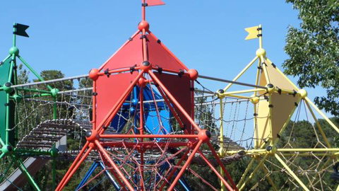 Fadden Pines Playground - Accommodation Search 3