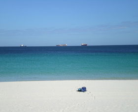 Leighton Beach - Accommodation Search 0