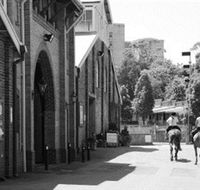 Centennial Stables - Accommodation Search