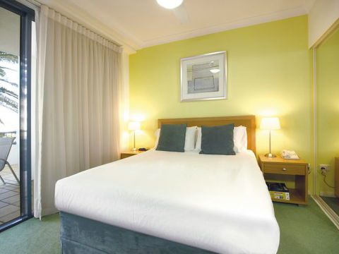 Oaks Calypso Plaza - Accommodation Search 1