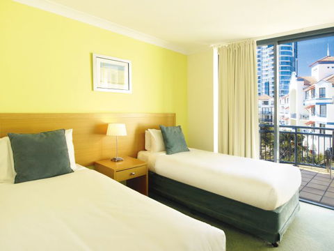 Oaks Calypso Plaza - Accommodation Search 5