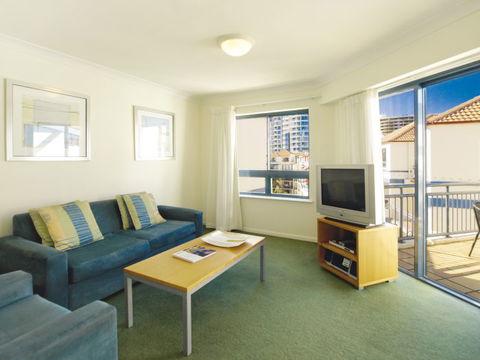 Oaks Calypso Plaza - Accommodation Search 6