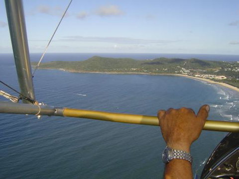 David Cookman–Sunshine Coast Hang Gliding - Accommodation Search 1