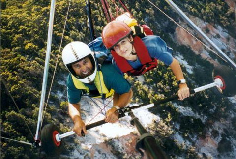 David Cookman–Sunshine Coast Hang Gliding - Accommodation Search 2