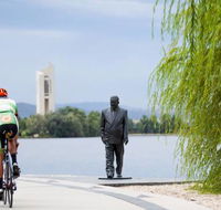R G Menzies Walk - Accommodation Search