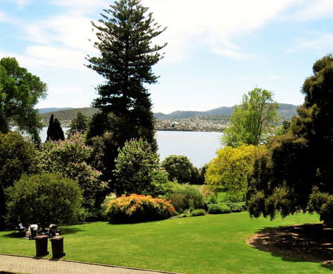 Hobart Half-Day Sightseeing Coach Tram Tour - Accommodation Search 6
