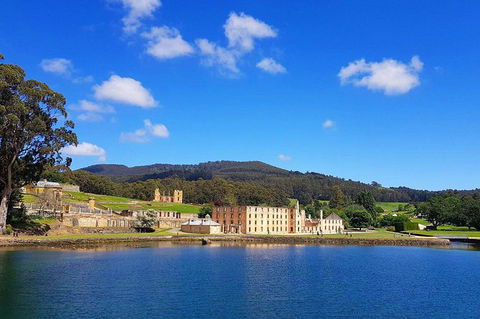 Tasmania 4 Day East Coast + Launceston - Accommodation Search 12