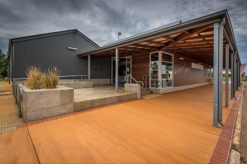 Grassland Art Gallery - Accommodation Search 2