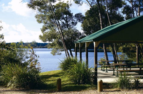 Lake Paluma - Accommodation Search 1