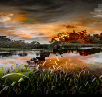 Lake McIntyre - Accommodation Search