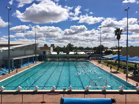 Oasis Regional Aquatic Centre - Accommodation Search 2