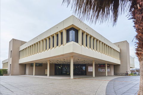 Sir Robert Helpmann Theatre - Accommodation Search 1