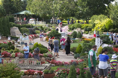 Cockington Green Gardens - Accommodation Search 1