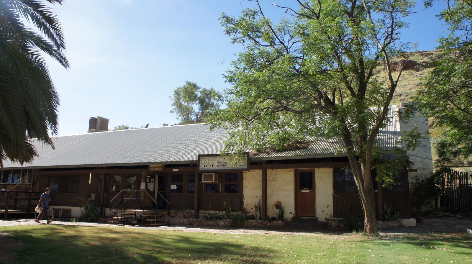 Hale NT Accommodation Search