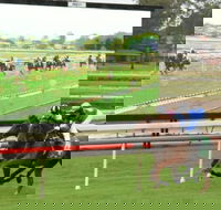 Manning Valley Race Club - Accommodation Search