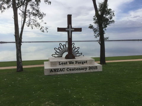 Anzac Centenary Cross - Accommodation Search 0