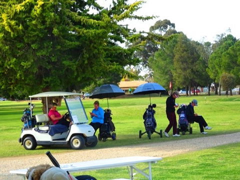 Finley Golf Club - Accommodation Search 1