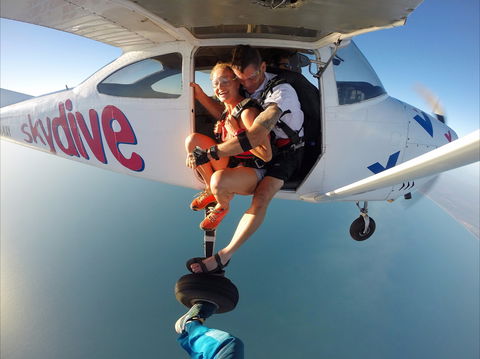Skydive - Accommodation Search 0