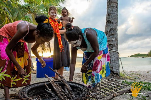 Gay-Wu Woman\'s 5 Day Yolngu Homeland Tour - Accommodation Search 7