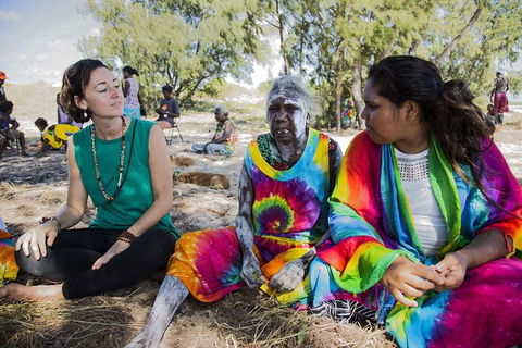 Gay-Wu Woman\'s 5 Day Yolngu Homeland Tour - Accommodation Search 5