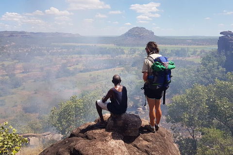 Arnhem Land Injalak Hill Full-Day Tour From Darwin - Accommodation Search 9