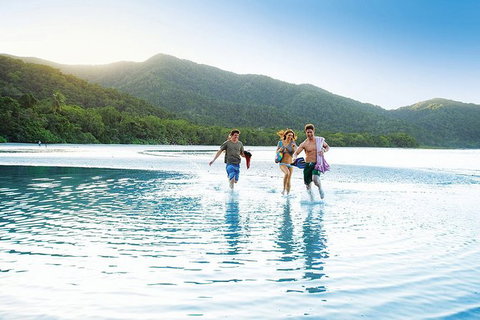 SHUTTLE - CAIRNS AIRPORT TO PORT DOUGLAS (or Reverse) - Accommodation Search 1