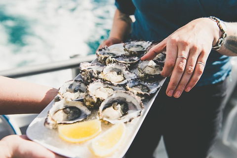 Deep-to-Dish: Tasmanian Seafood Experience - Afternoon Tour - Accommodation Search 11