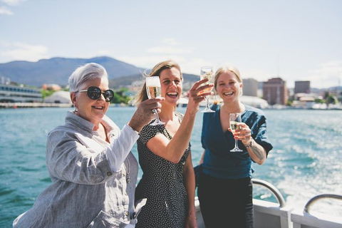 Deep-to-Dish: Tasmanian Seafood Experience - Morning Tour - Accommodation Search 3