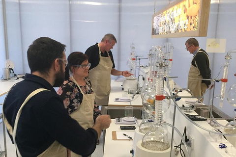 Master Gin Making Classes - Accommodation Search 1
