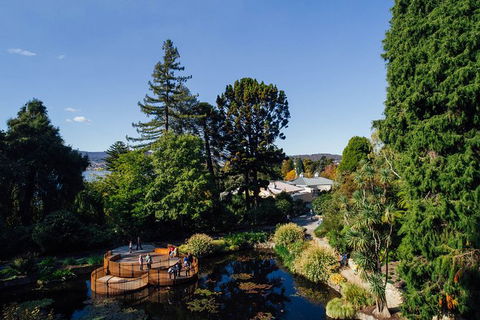 Private Royal Tasmanian Botanical Gardens Walking Tour - Accommodation Search 1