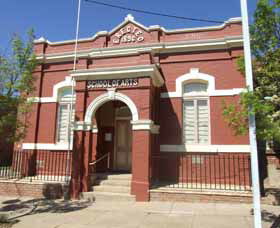 Grenfell NSW Accommodation Search