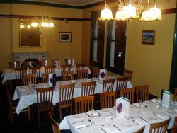 O'Sullivans Sibeen Irish Bar, Restaurant & Functions - Accommodation Search 3