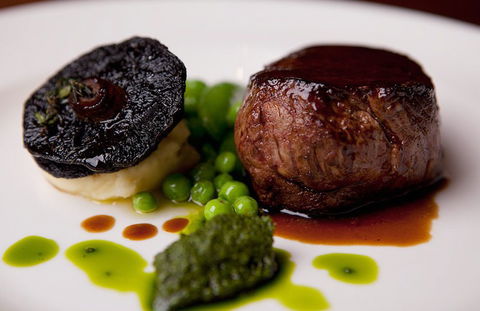 Harveys Bar & Bistro - Accommodation Search 3