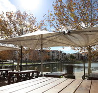 The Royal On The Waterfront - Accommodation Search