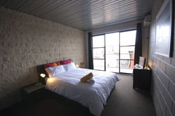 St Kilda Beach House - Accommodation Search 0