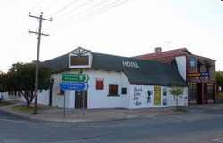 Black Lion Inn Hotel - Accommodation Search 0