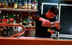 Alexanders Restaurant - Lord Forrest Hotel - Accommodation Search 2