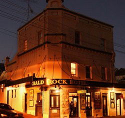Bald Rock Hotel - Accommodation Search 0
