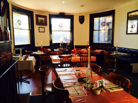 Queens Arms Hotel - Accommodation Search 2