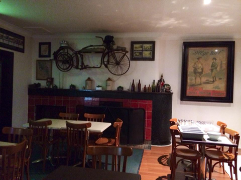 Queens Arms Hotel - Accommodation Search 3