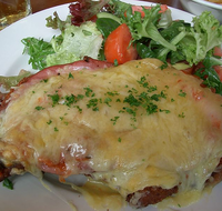 Raglan Tavern - Accommodation Search