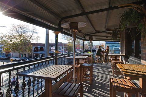 The Kent Hotel - Accommodation Search 4
