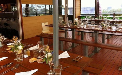 Zebra Crossing Bar & Bistro - Accommodation Search 2