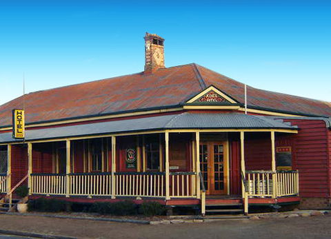 Maidenwell Hotel - Accommodation Search 0
