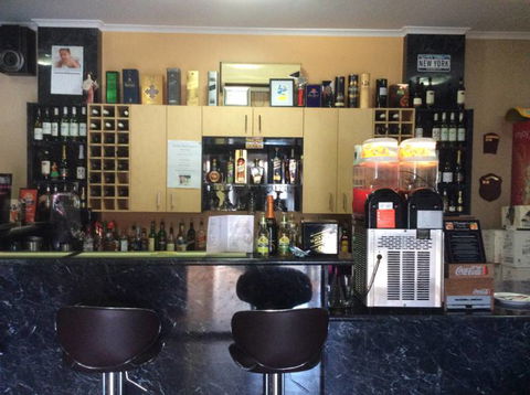 D'Amato's Family Restaurant - Accommodation Search 4