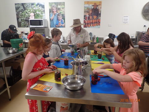 Fruit Bottling Sessions At Rayner's Orchard - Accommodation Search 2