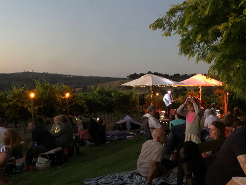 Fireside Pig And Pinot At Contentious Character - Accommodation Search 2