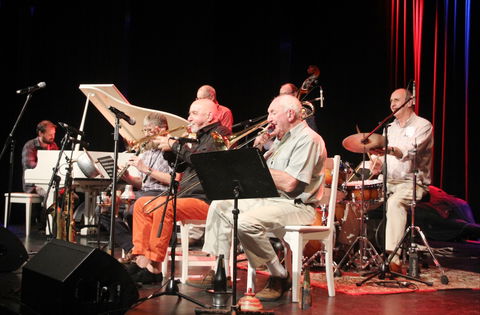 Noosa Jazz Party - Accommodation Search 0