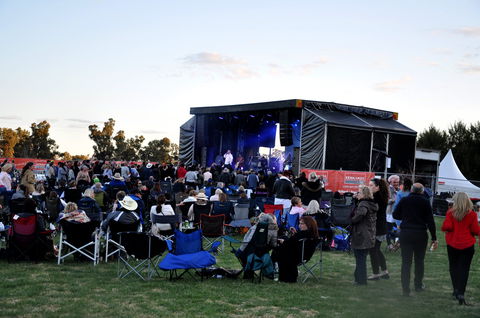 Riverfest Food, Wine And Music Festival - Accommodation Search 1