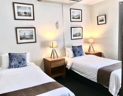 Mariners Court Hotel - Accommodation Search 5